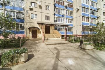 Фото №3: Коммерция 66 м² - Краснодар, мкр. имени Маршала Жукова, ул. Александра Покрышкина, 4/6