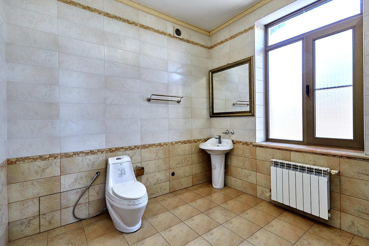 Фото №18: Дом 274 м² + 4 сот. - Краснодар, Прикубанский внутригородской округ, Калинино, мкр. Завод Радиоизмерительных Приборов, ул. Есаульская, 1/1