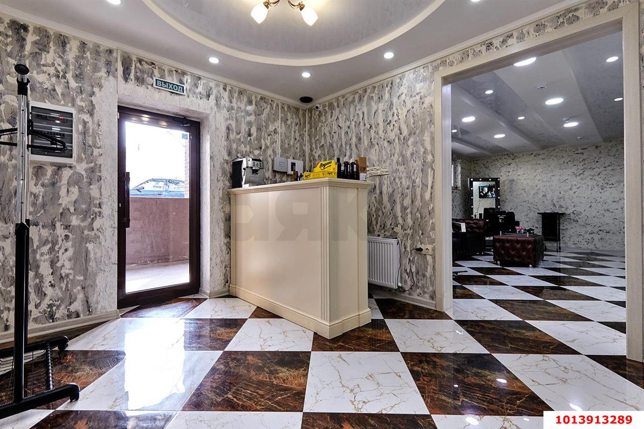 Фото №2: Торговое помещение 116 м² - Краснодар, Молодёжный, ул. 3-я Целиноградская, 4