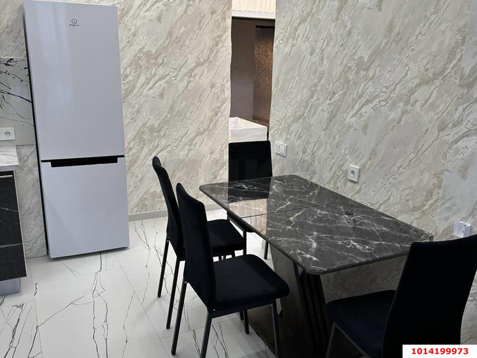 Фото №3: 1-комнатная квартира 50 м² - Краснодар, жилой комплекс Версаль, ул. Черниговская, 1