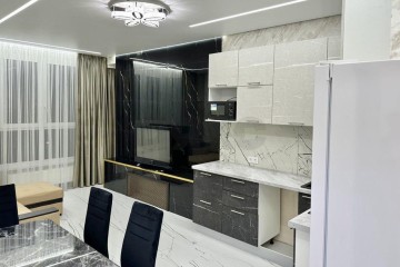 Фото №2: 1-комнатная квартира 48 м² - Краснодар, мкр. жилой комплекс Версаль, ул. Черниговская, 1