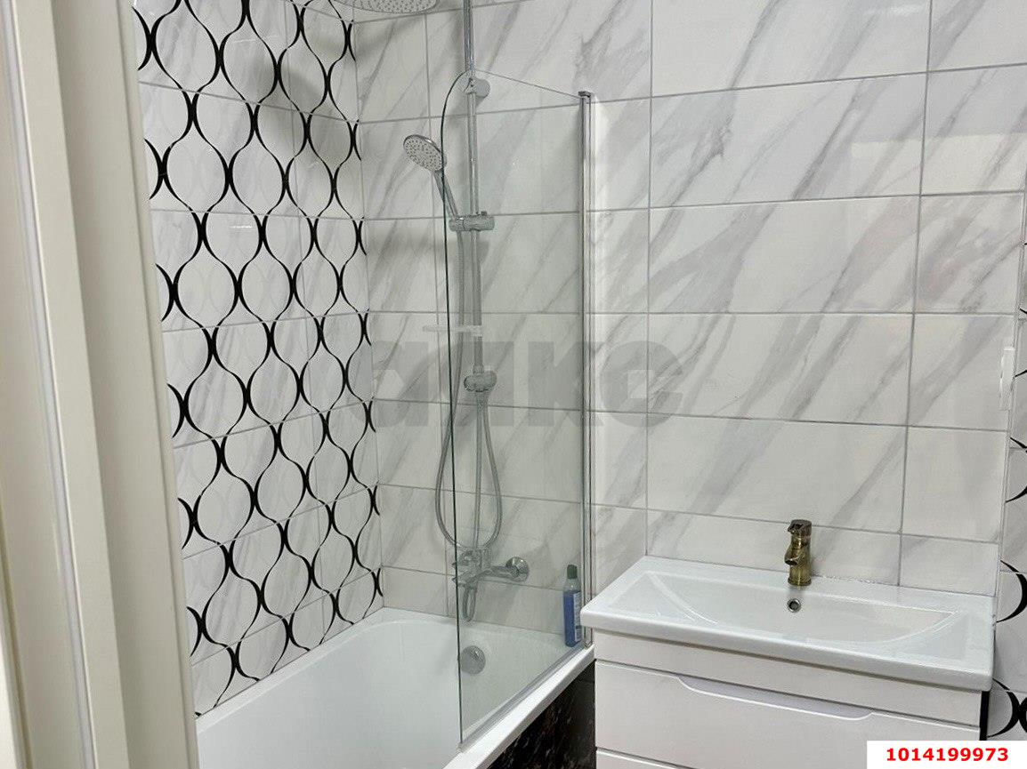 Фото №6: 1-комнатная квартира 50 м² - Краснодар, жилой комплекс Версаль, ул. Черниговская, 1