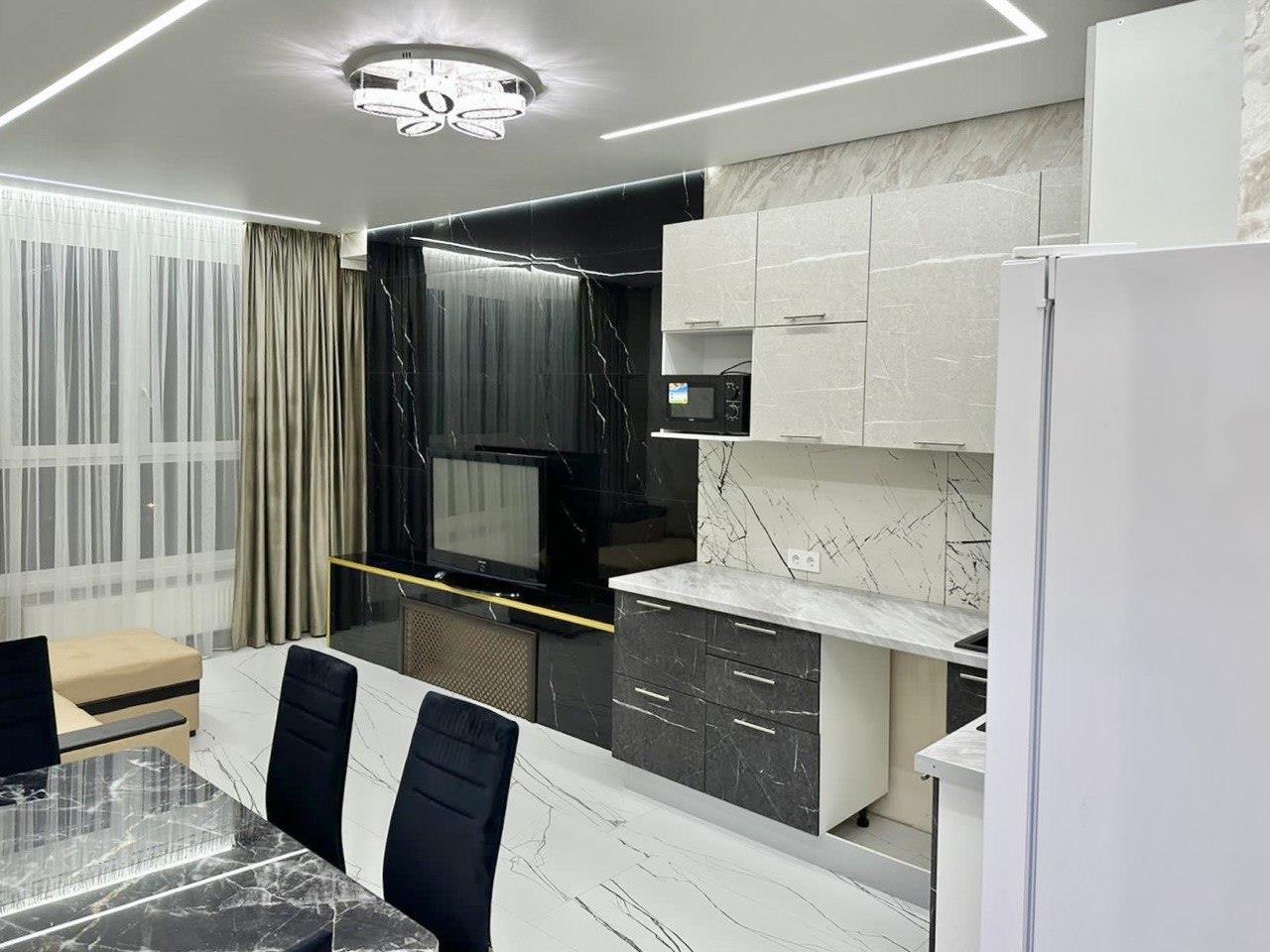 Фото №2: 1-комнатная квартира 50 м² - Краснодар, Прикубанский внутригородской округ, Школьный, Круглик, мкр. жилой комплекс Версаль, ул. Черниговская, 1