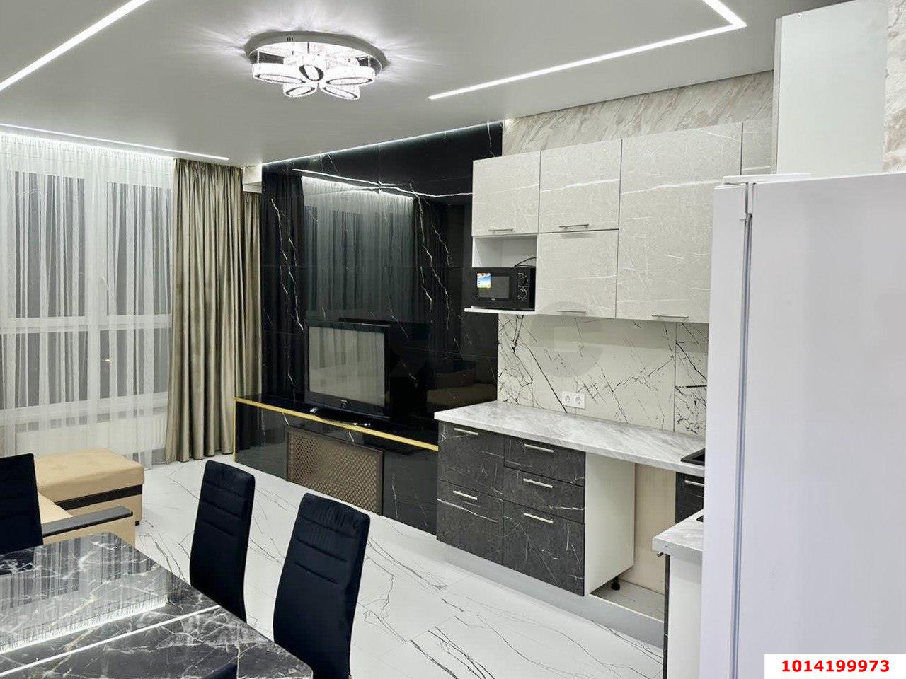 Фото №2: 1-комнатная квартира 50 м² - Краснодар, жилой комплекс Версаль, ул. Черниговская, 1