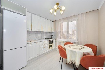 Фото №1: 3-комнатная квартира 76 м² - Краснодар, мкр. Западный внутригородской округ, ул. Красных Партизан, 248