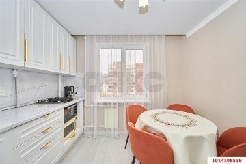 Фото №2: 3-комнатная квартира 76 м² - Краснодар, мкр. Западный внутригородской округ, ул. Красных Партизан, 248