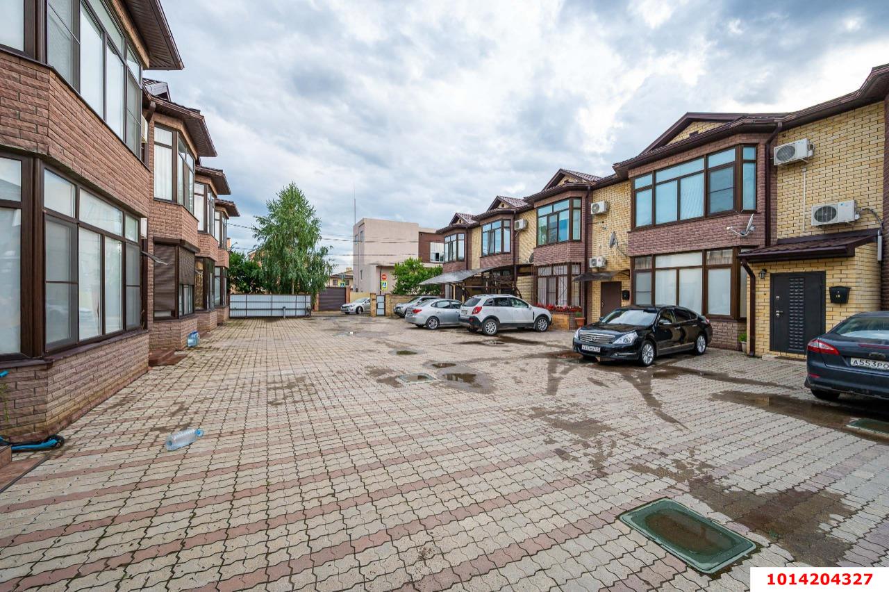 Фото №2: Таунхаус 129 м² + 1.7 сот. - Краснодар, Северный, ул. Народная, 35