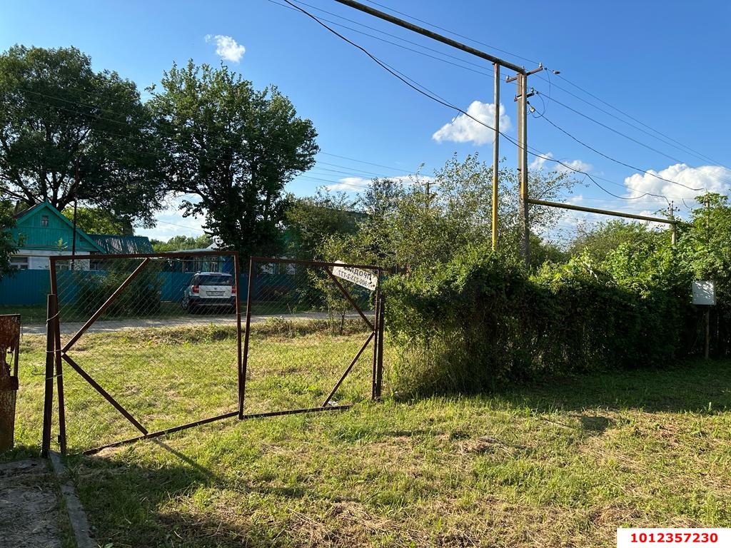 Фото №2: Личное подсобное хозяйство 14 сот. - Новодмитриевская, ул. Набережная, 30