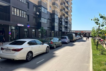 Фото №3: Торговое помещение 44 м² - Краснодар, мкр. жилой комплекс Ракурс, ул. имени Героя Ростовского, 8