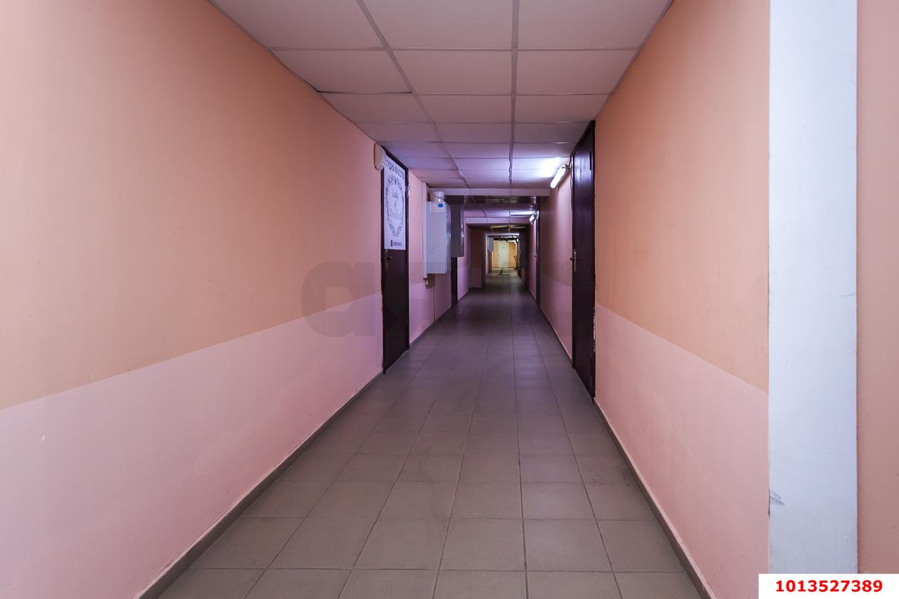 Фото №10: Офисное помещение 21 м² - Краснодар, имени Петра Метальникова, ул. Петра Метальникова, 7