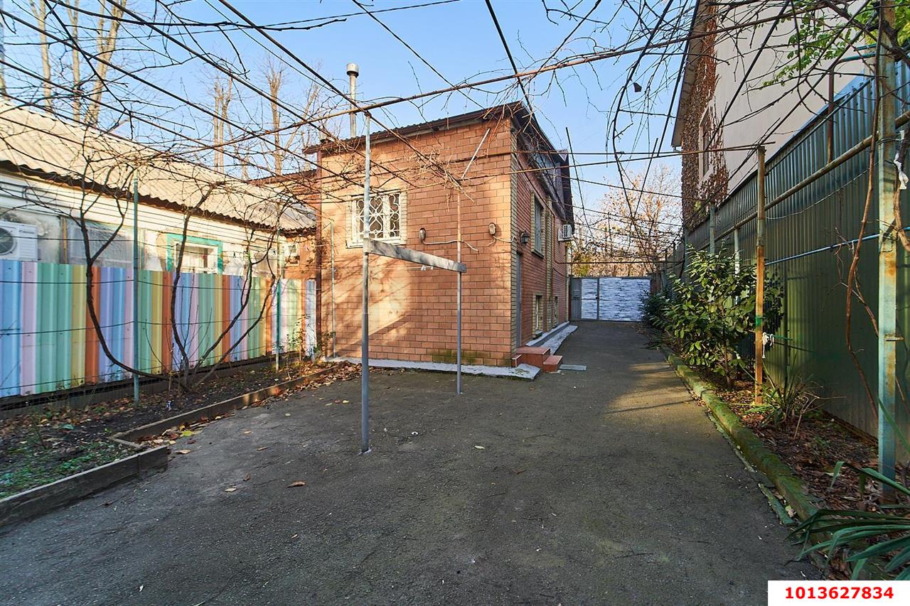 Фото №3: Дом 284 м² + 4.5 сот. - Краснодар, Западный внутригородской округ, ул. Одесская, 32