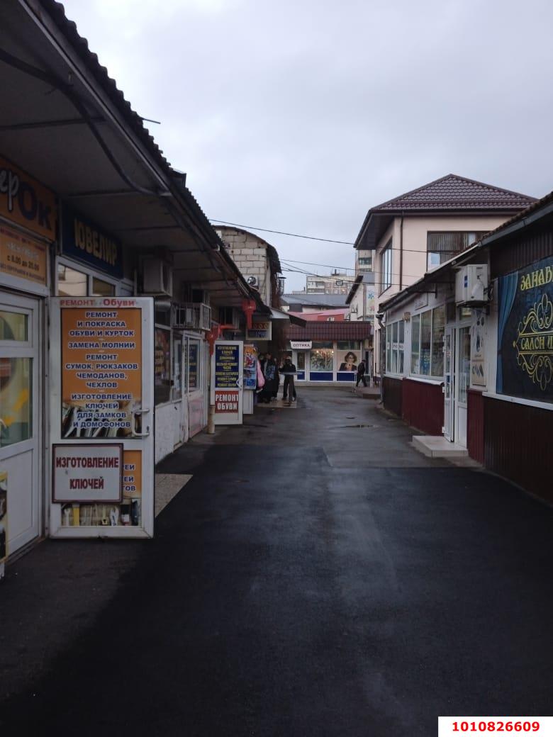 Фото №4: Дом 7 м² + 1.2 сот. - Краснодар, Западный внутригородской округ, мкр. Юбилейный, пр-кт Чекистов, 17