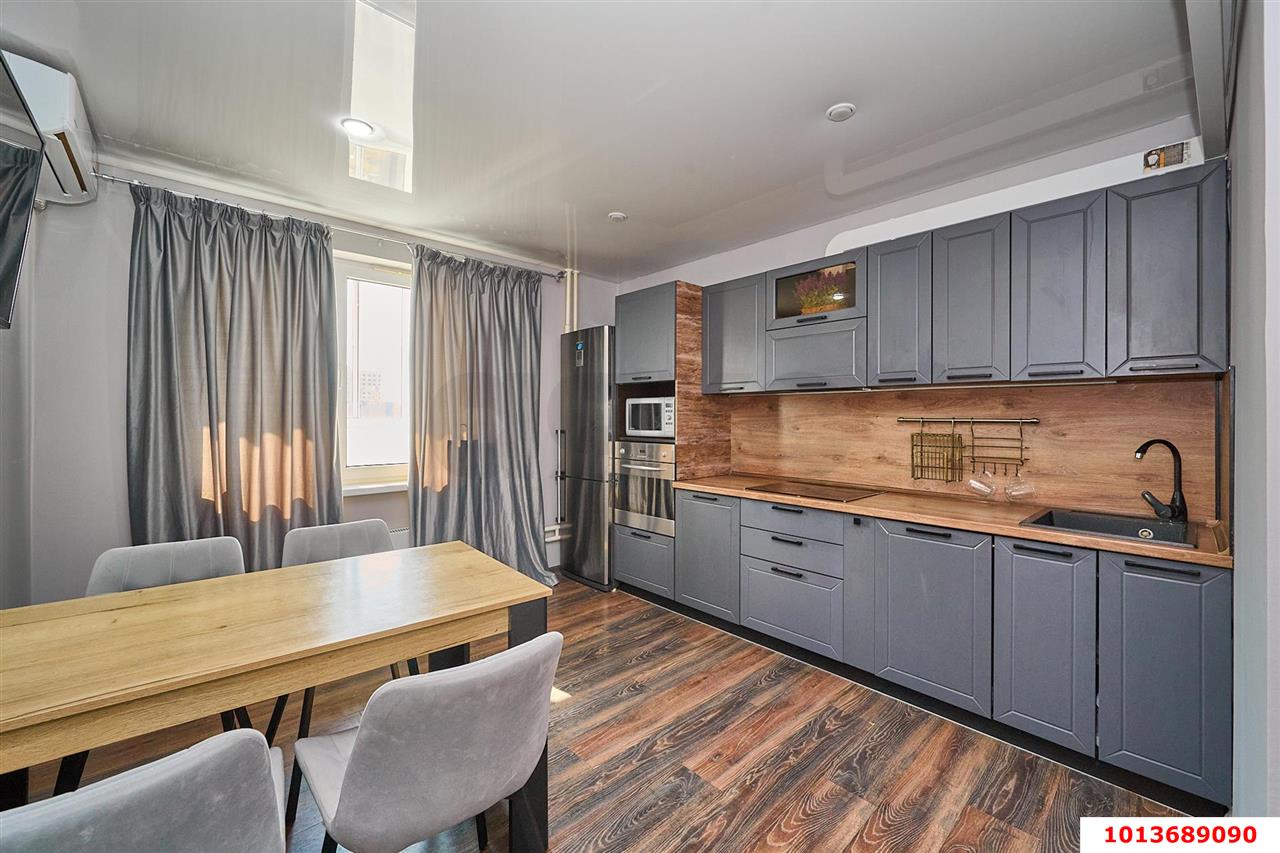 Фото №1: 2-комнатная квартира 63 м² - Краснодар, Молодёжный, ул. 3-я Целиноградская, 1