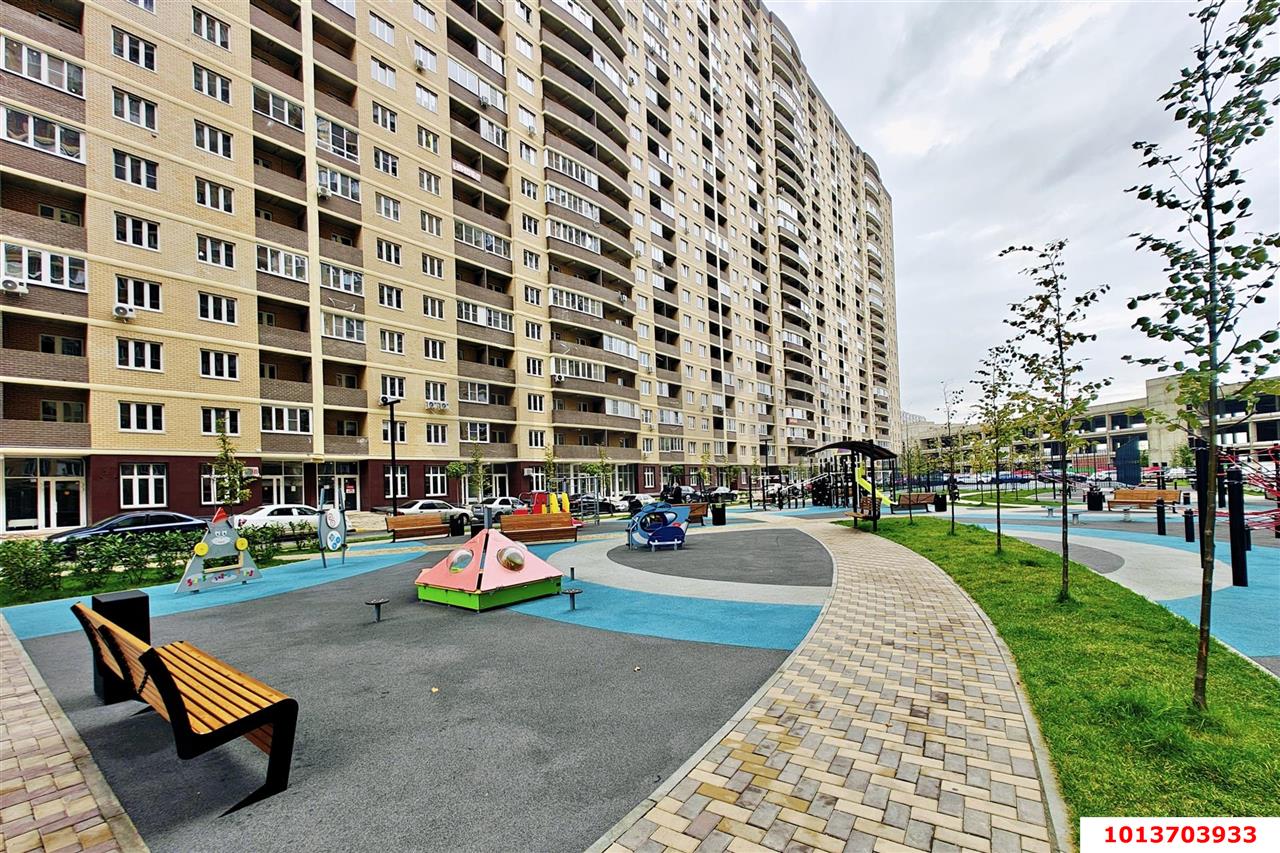 Фото №1: 2-комнатная квартира 53 м² - Краснодар, имени Петра Метальникова, ул. Петра Метальникова, 36