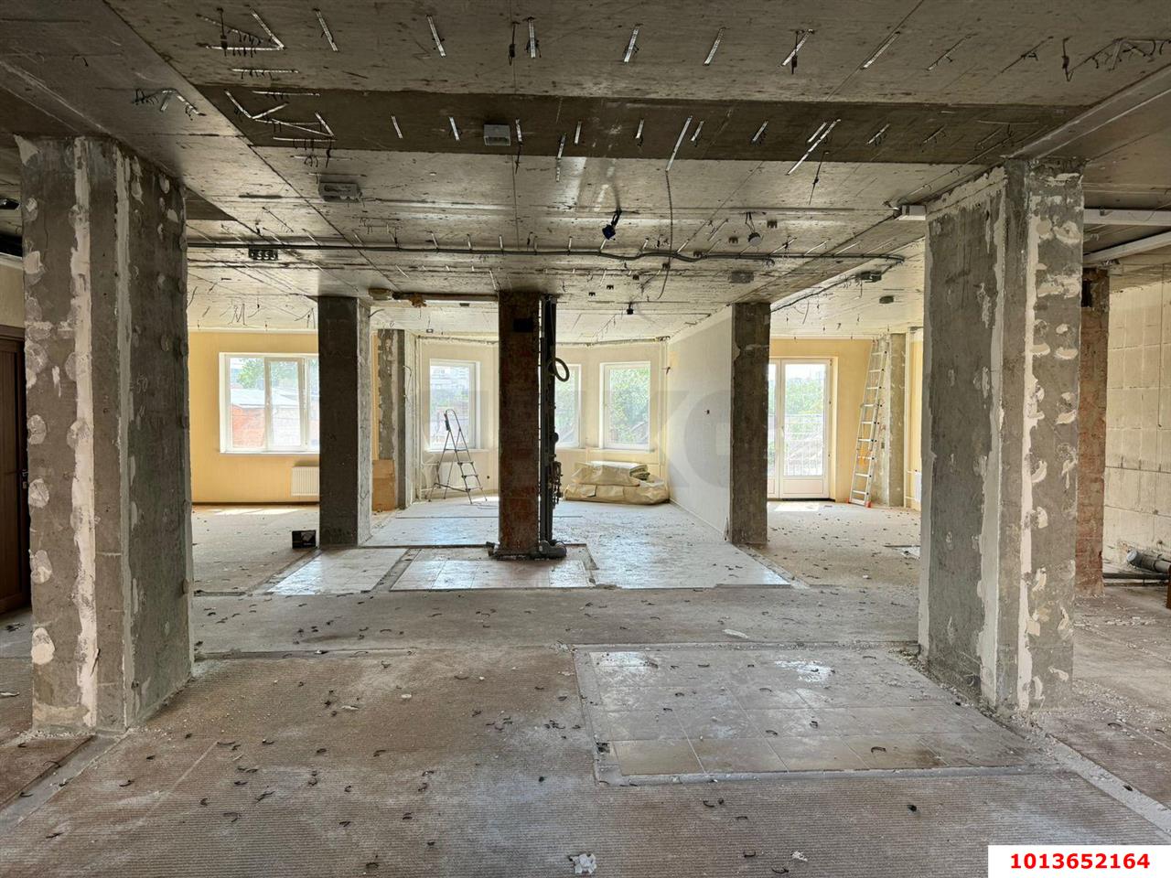 Фото №1: 3-комнатная квартира 145 м² - Краснодар, ЖК Аврора, Фестивальный, Западный внутригородской округ, мкр. жилой комплекс Аврора, ул. Гаражная, 67