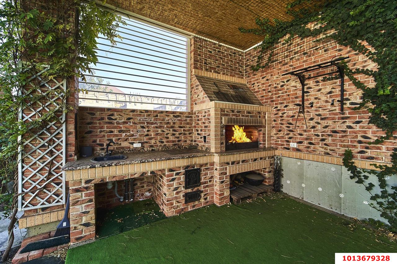 Фото №2: Дом 224 м² + 4 сот. - Краснодар, Плодородный-2, ул. Столыпинская, 16