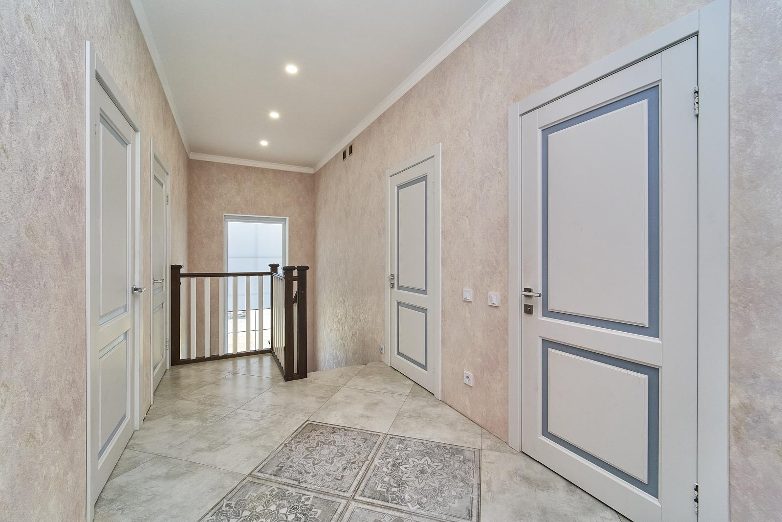 Фото №11: Дом 224 м² + 4 сот. - Краснодар, Прикубанский внутригородской округ, мкр. Плодородный-2, ул. Столыпинская, 16