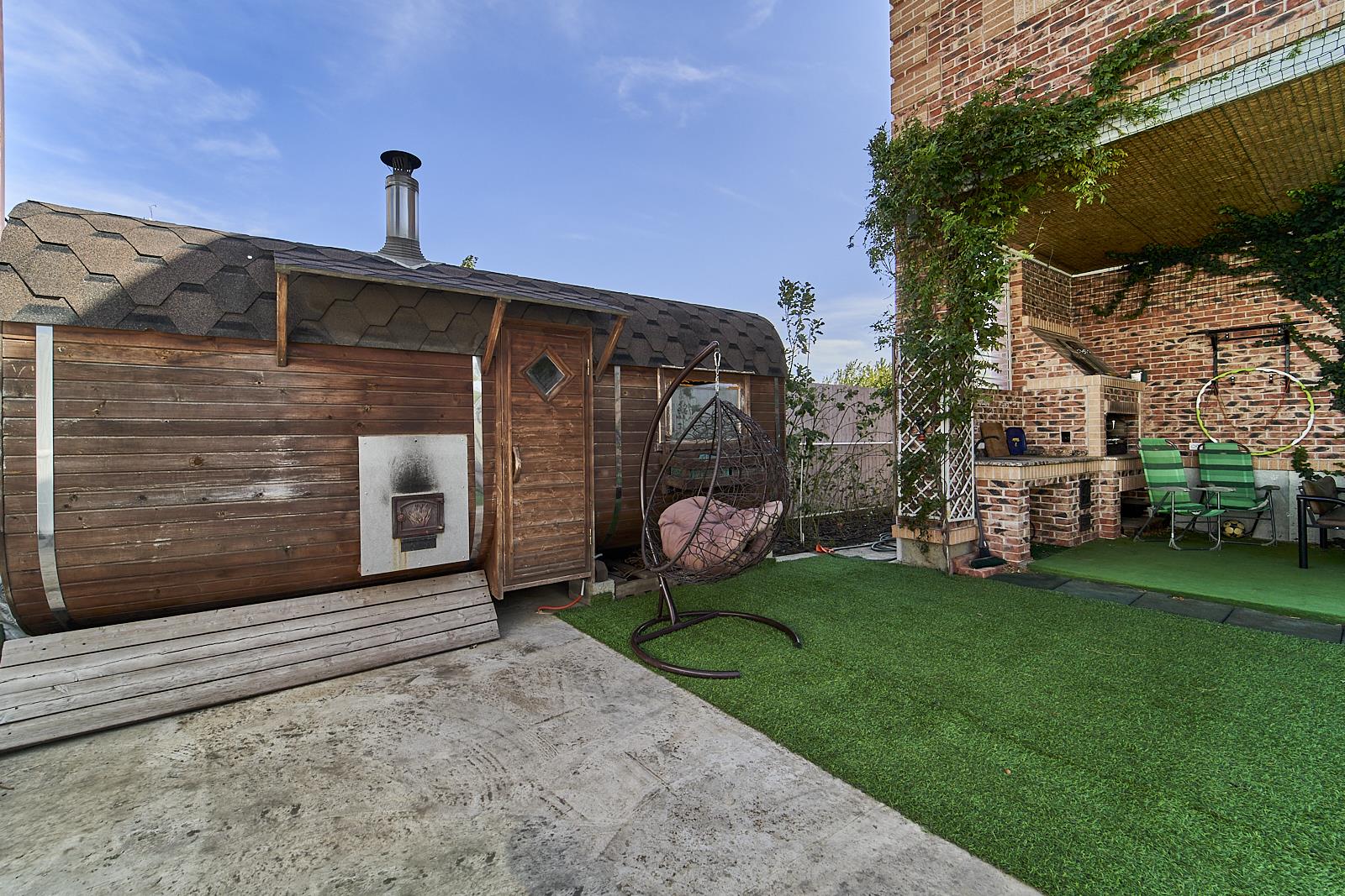 Фото №3: Дом 224 м² + 4 сот. - Краснодар, Прикубанский внутригородской округ, мкр. Плодородный-2, ул. Столыпинская, 16