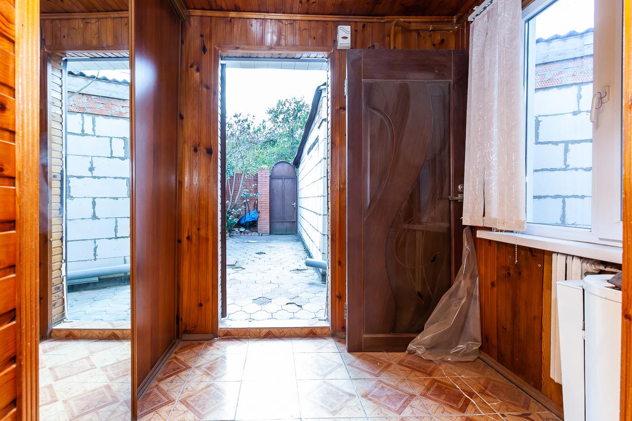 Фото №8: Дом 43 м² + 1.5 сот. - Краснодар, Центральный внутригородской округ, мкр. Дубинка, ул. 6-я Линия Поймы реки Кубань, 52