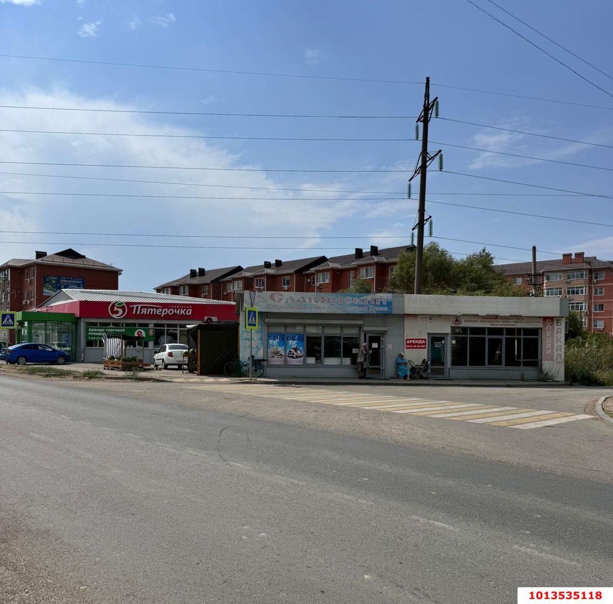 Фото №1: Торговое помещение 40 м² - Яблоновский, ул. Космическая, 53/3
