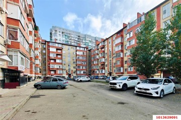 Фото №1: 1-комнатная квартира 38 м² - Краснодар, мкр. Прикубанский внутригородской округ, ул. Кирилла Россинского, 69