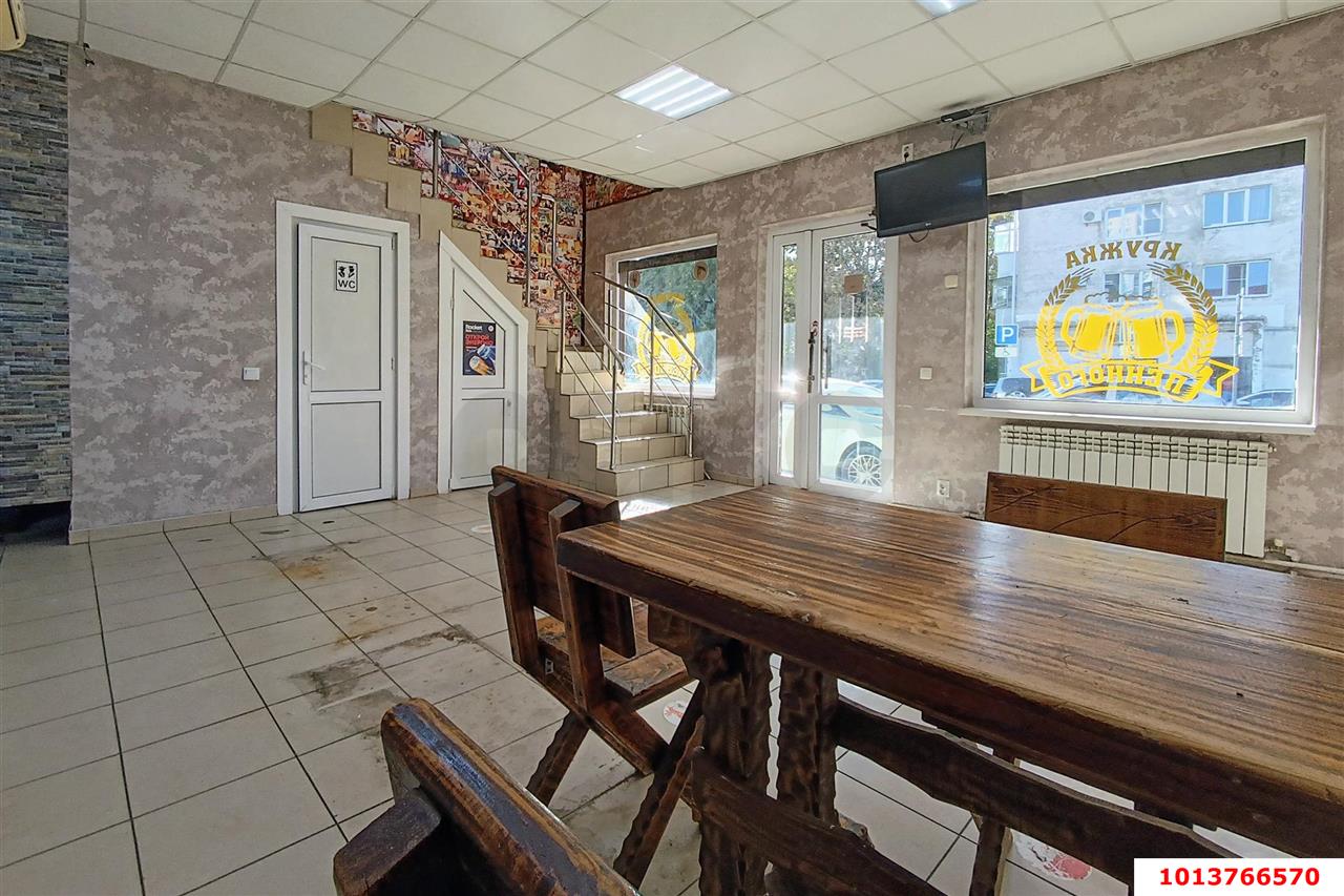 Фото №4: Торговое помещение 72 м² - Краснодар, Гидростроителей, ул. имени Дмитрия Благоева, 27/6