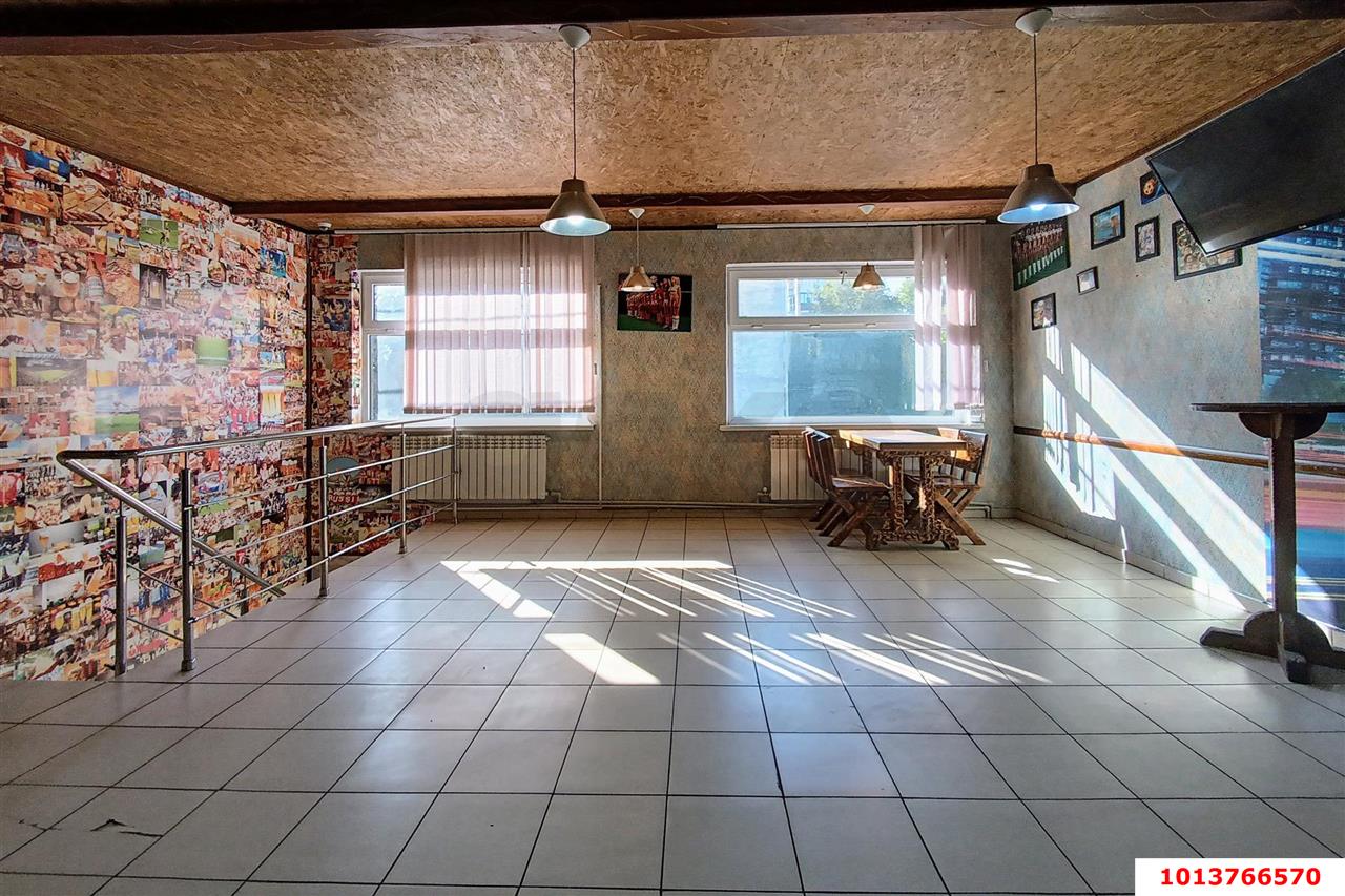 Фото №9: Торговое помещение 72 м² - Краснодар, Гидростроителей, ул. имени Дмитрия Благоева, 27/6