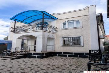 Фото №1: Дом 214 м² - Краснодар, мкр. Центральный, ул. Базовская, 64