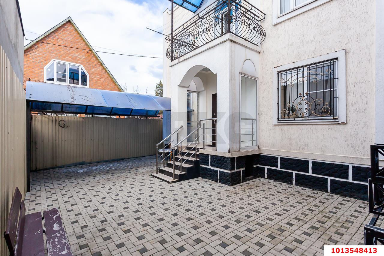 Фото №2: Дом 214 м² + 2.5 сот. - Краснодар, ул. Базовская, 64