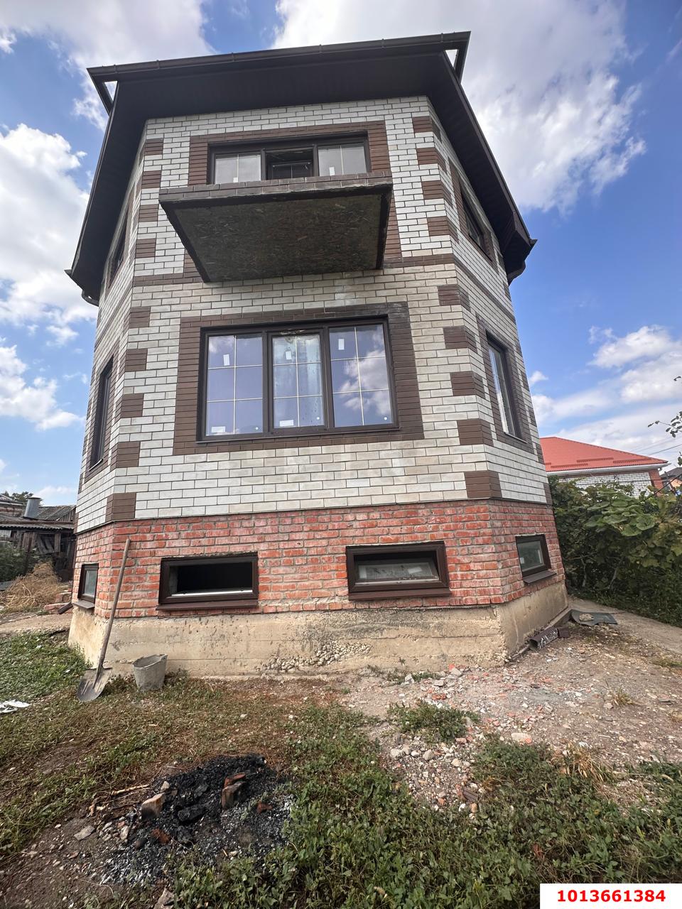 Фото №2: Дом 160 м² + 5 сот. - Новотитаровская, ул. Луначарского, 128