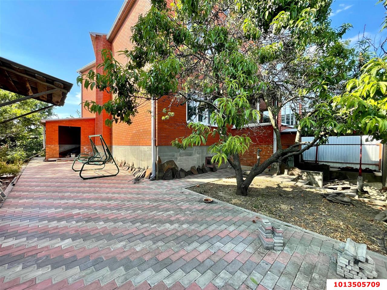 Фото №5: Дом 455 м² + 9.43 сот. - Динская, Прикубанский внутригородской округ, Завод Радиоизмерительных Приборов, имени Петра Метальникова, мкр. жилой комплекс Три Кита, ул. Береговая, 79