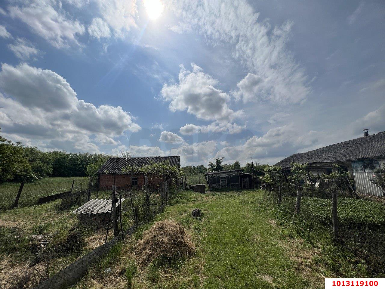 Фото №2: Земельный участок 23 сот. - Песчаный, Центральный внутригородской округ, Покровка, мкр. Центральный, ул. Гагарина, 1