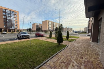 Фото №4: Торговое помещение 98 м² - Южный, мкр. жилой комплекс История-2, ул. Казачья, 6к2