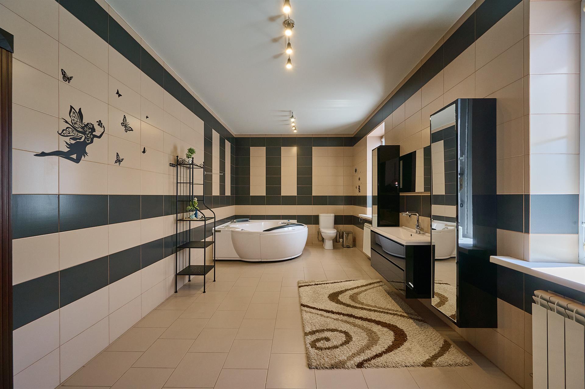 Фото №7: Дом 314 м² + 8 сот. - Краснодар, Прикубанский внутригородской округ, Калинино, мкр. Завод Радиоизмерительных Приборов, ул. Аральская, 54