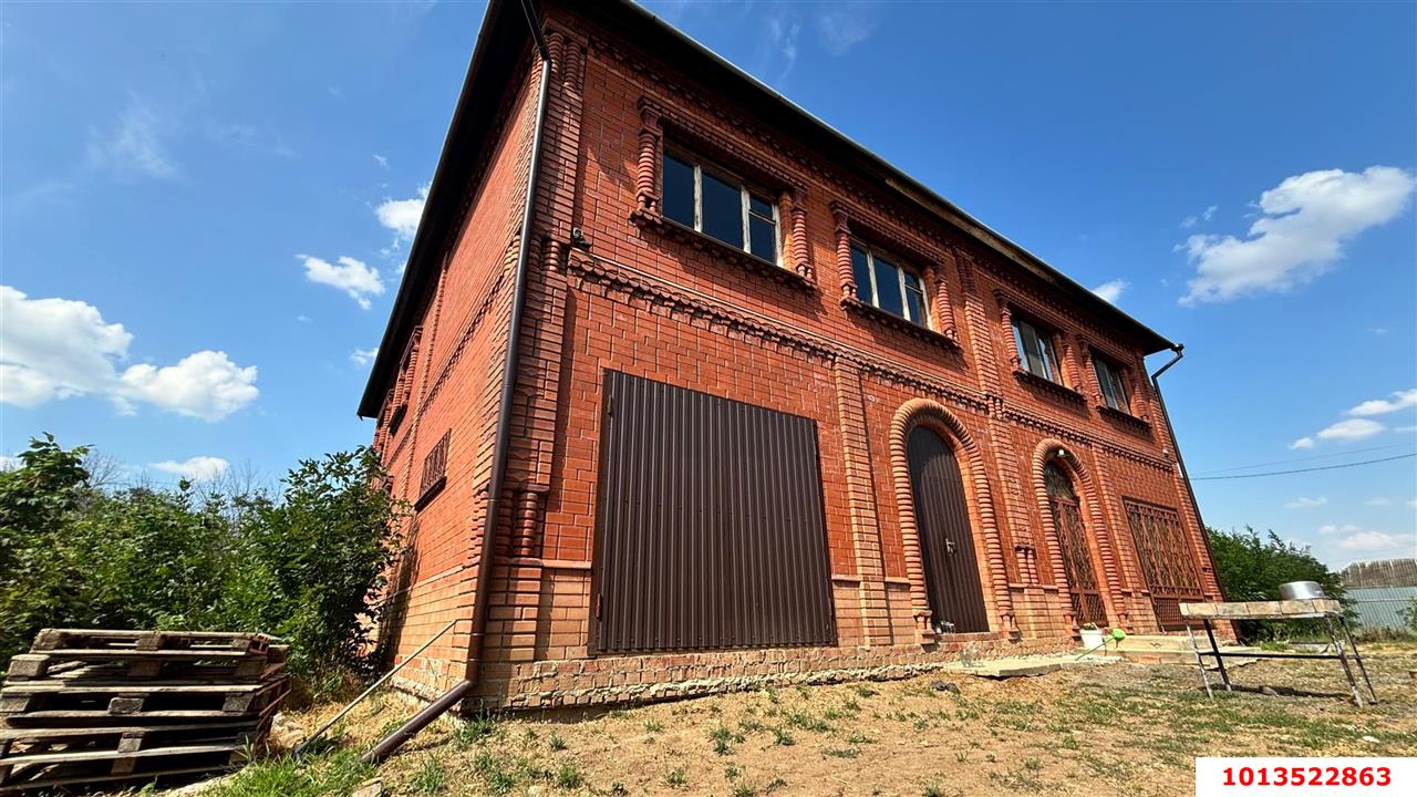 Фото №1: Дом 222 м² + 8.28 сот. - Каневская, мкр. Западный, ул. 9-я Линия, 25