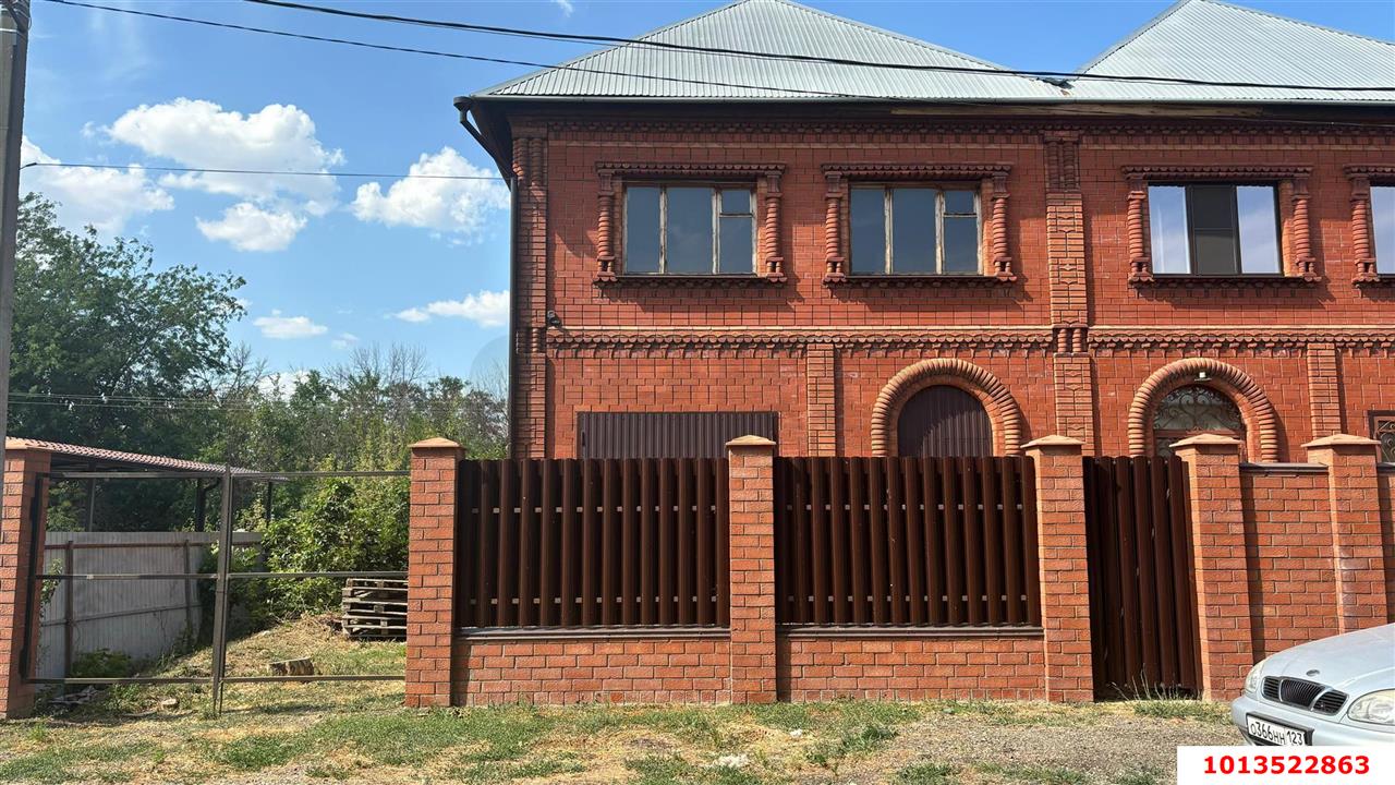 Фото №2: Дом 222 м² + 8.28 сот. - Каневская, мкр. Западный, ул. 9-я Линия, 25