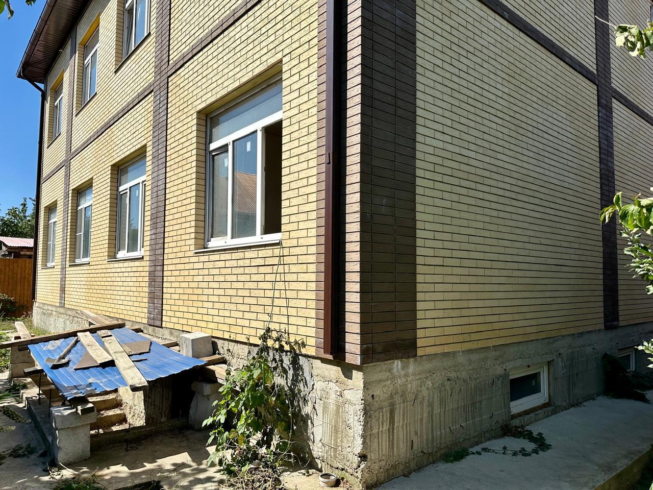 Фото №3: Дом 517 м² + 5.98 сот. - Знаменский, ул. Цветочная, 346/2