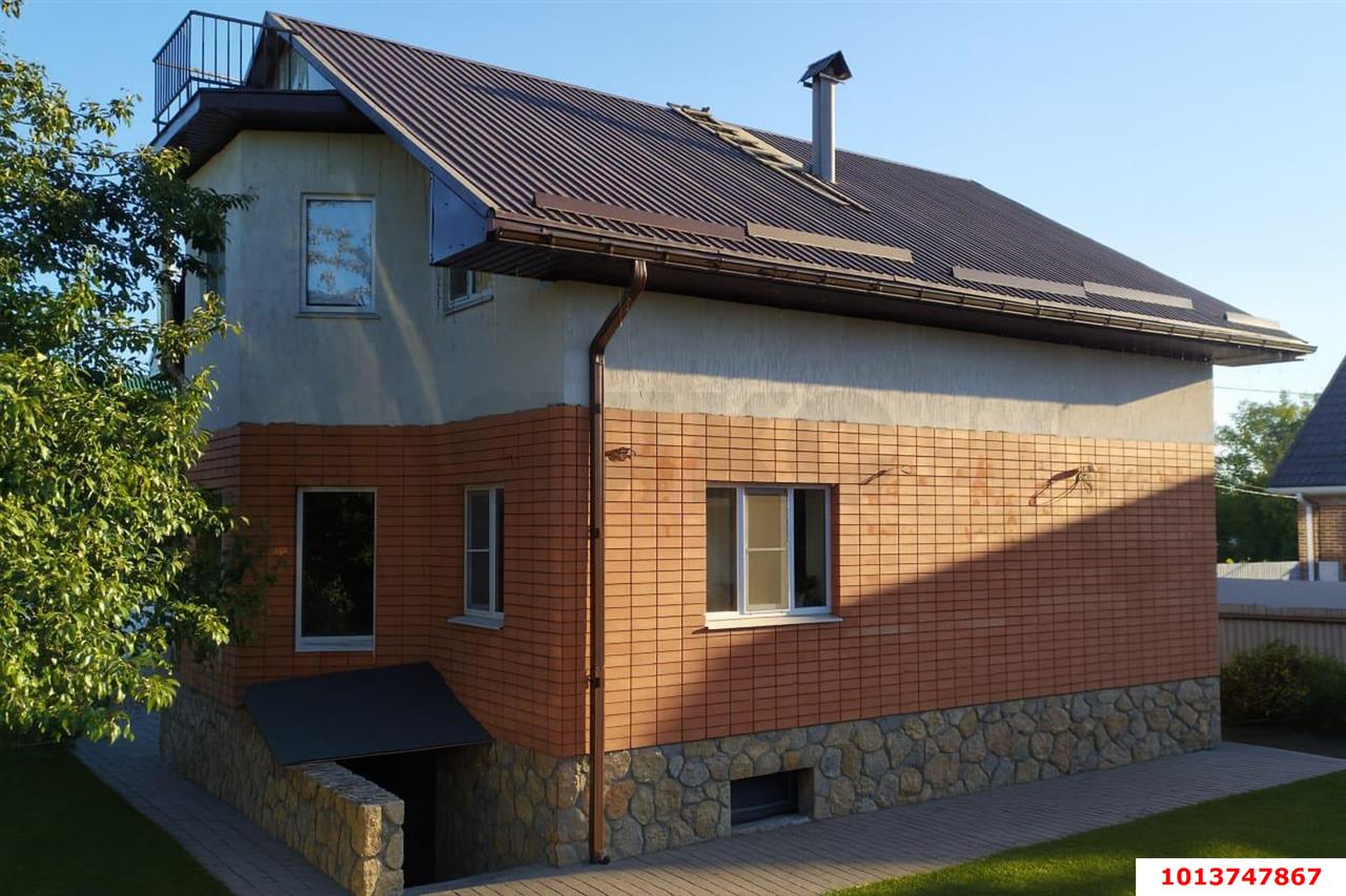 Фото №2: Дом 212 м² + 6 сот. - Берёзовый, Лекарственник, ул. Грушёвая, 108