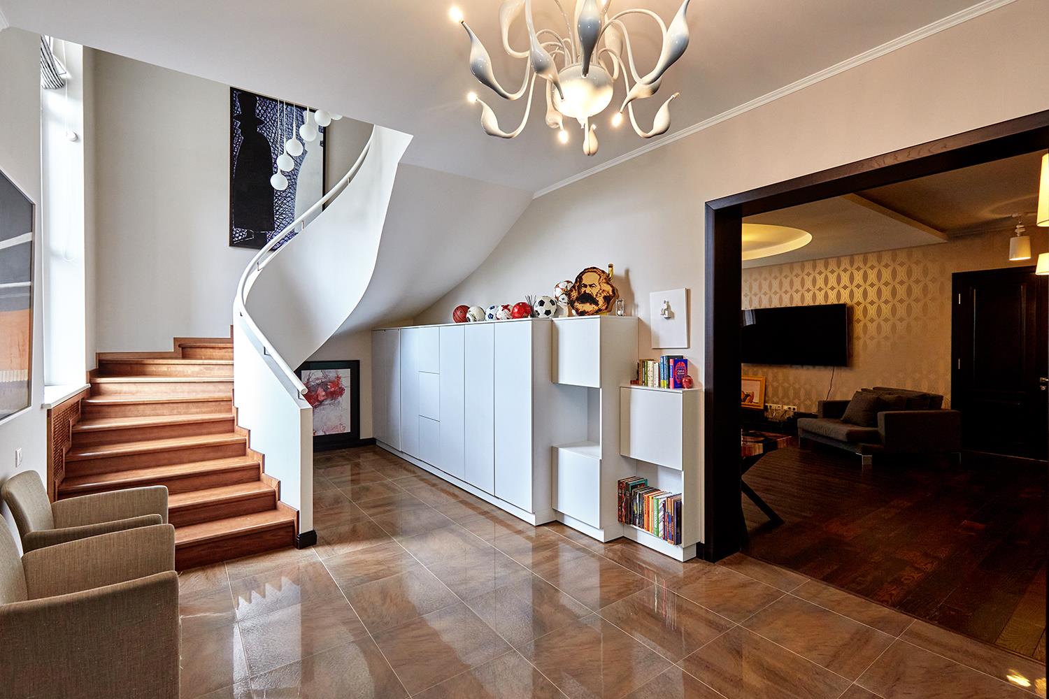 Фото №1: Дом 285 м² + 4 сот. - Краснодар, Центральный внутригородской округ, мкр. Дубинка, ул. Степная, 85