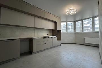 Фото №2: 2-комнатная квартира 60 м² - Краснодар, мкр. жилой комплекс Россинский Парк, ул. Командорская, 15/1