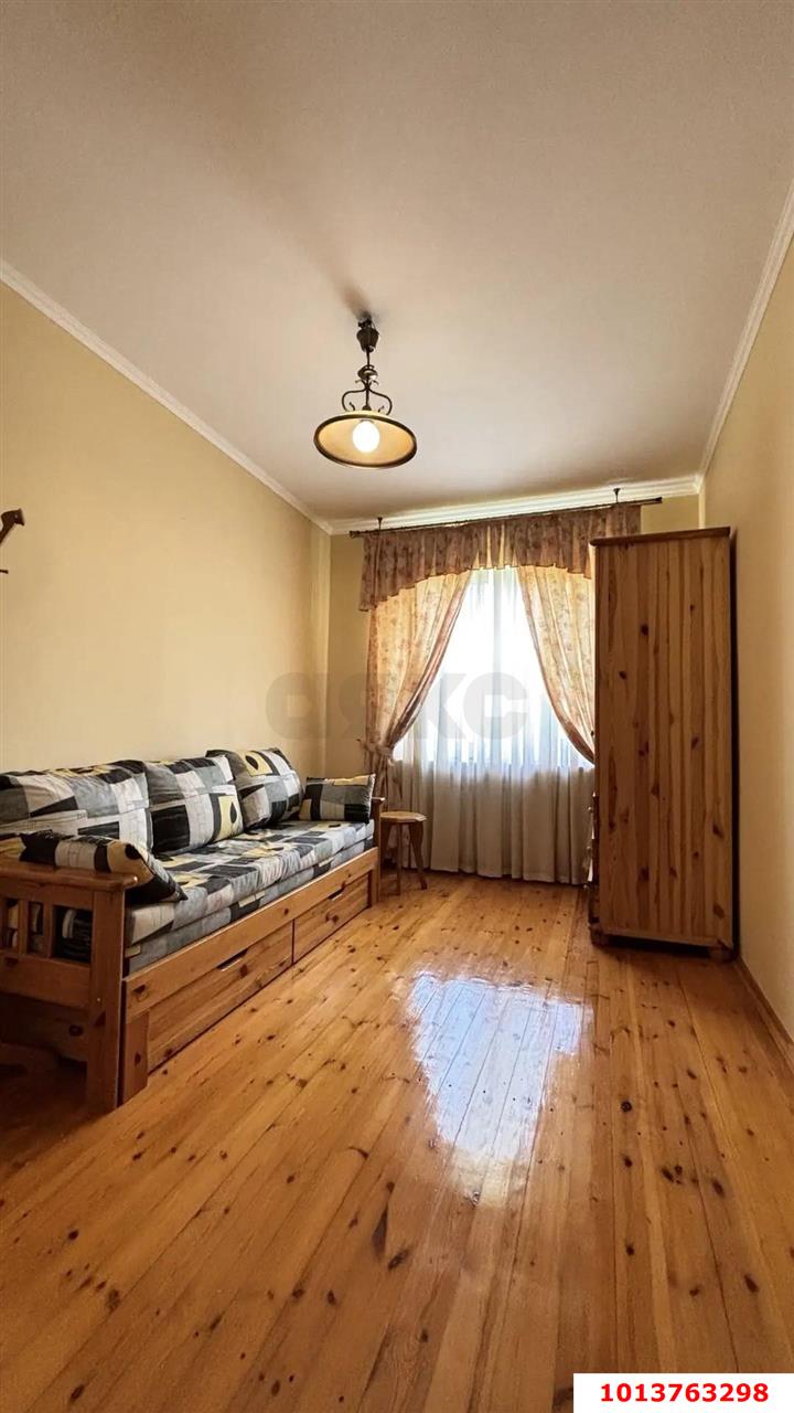 Фото №10: Дом <span class="whitespace-nowrap">200 м²</span> <span class="whitespace-nowrap">+ 12 сот.</span>, <span class="whitespace-nowrap">2 эт.</span> - с/т Юбилейное, мкр. Прикубанский внутригородской округ, ул. Розовая, 21