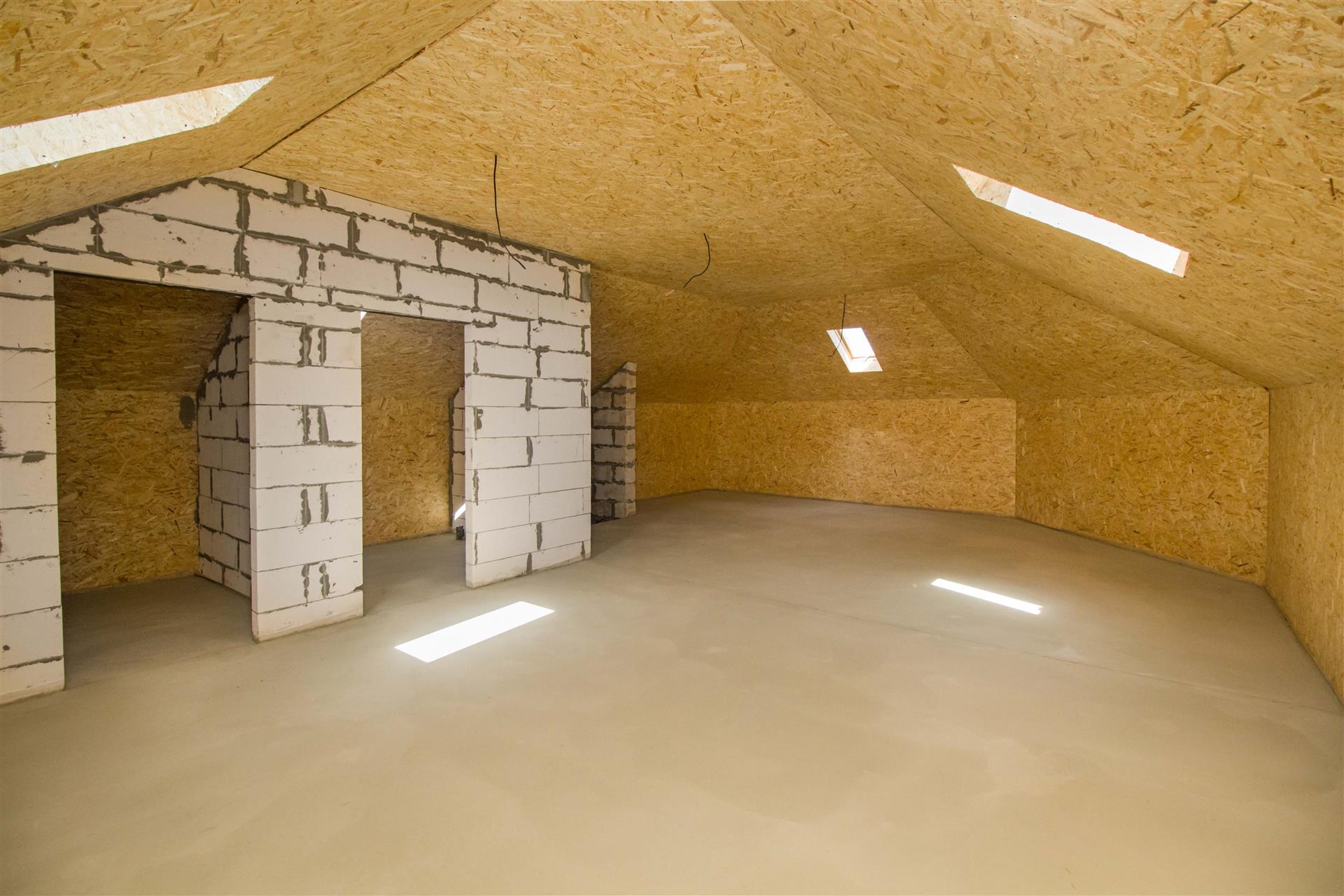 Фото №14: Дом 220 м² + 5 сот. - Новотитаровская, Прикубанский внутригородской округ, мкр. жилой комплекс Красная площадь, ул. Луначарского, 57