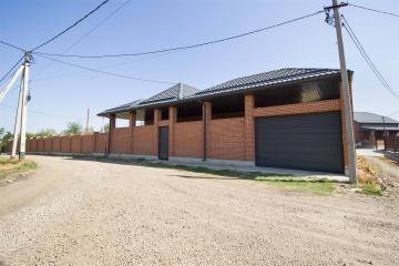 Фото №1: Дом 220 м² - Новотитаровская, мкр. жилой комплекс Красная площадь, ул. Луначарского, 57