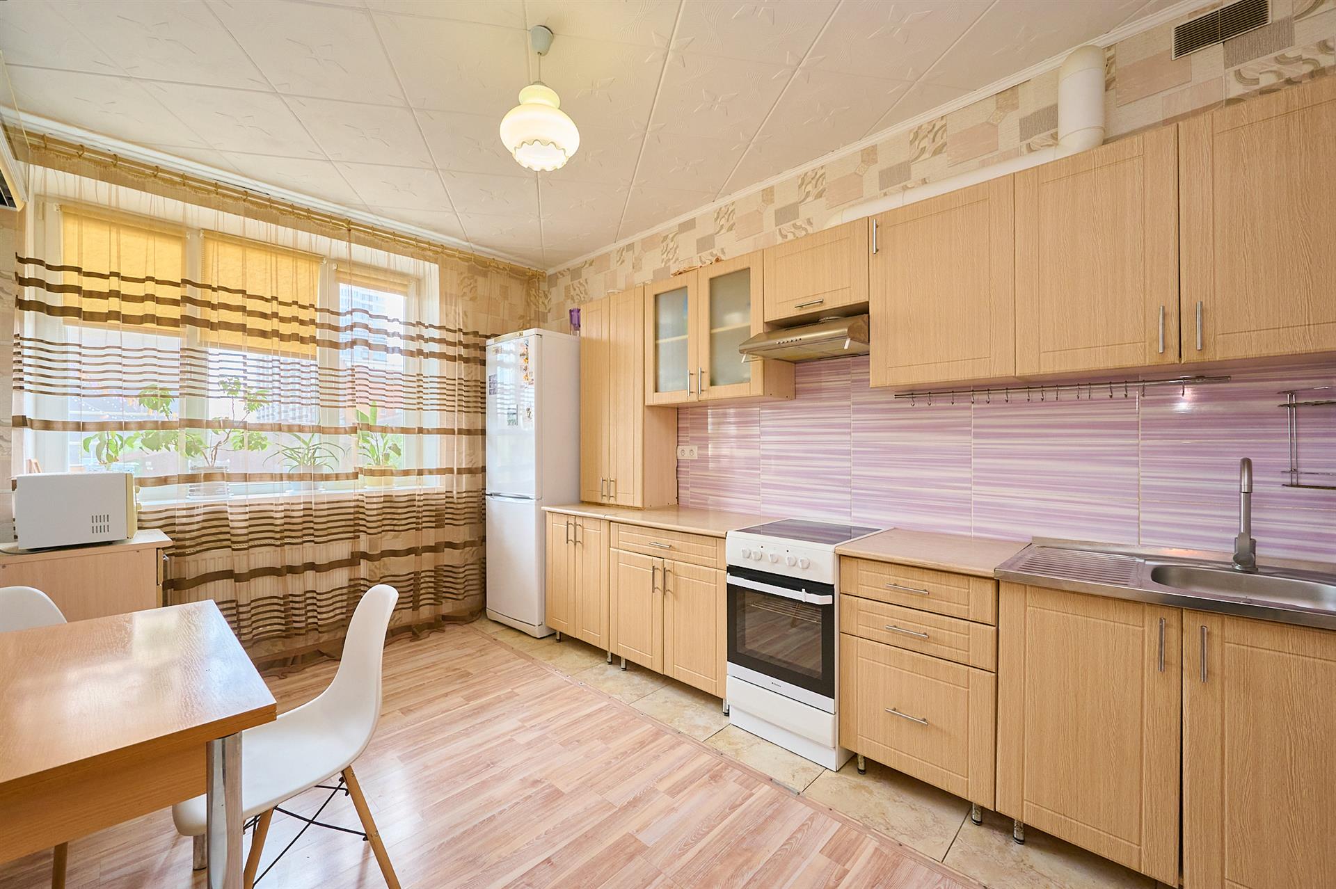 Фото №1: 2-комнатная квартира 58 м² - Краснодар, ул. Жигулёвская, 15