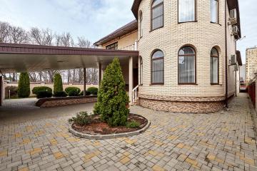 Фото №1: Дом 770 м² - Краснодар, мкр. имени Н.И. Вавилова, ул. А.В. Дёмина, 45