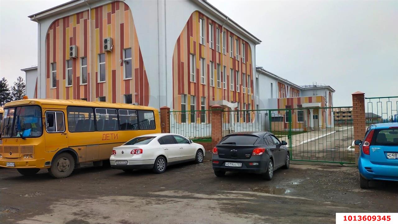 Фото №3: Земельный участок 9.35 сот. - Пригородный, ул. Фёдора Бохана, 4