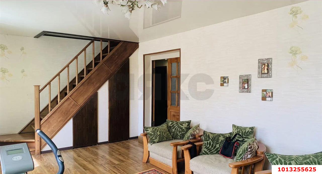 Фото №1: Дом 266 м² + 8 сот. - Южный, ул. Краснодарская, 47