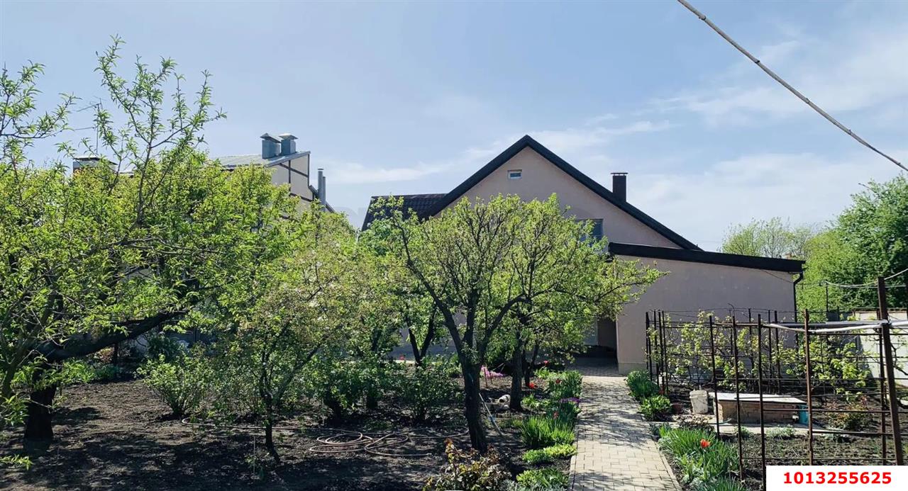 Фото №3: Дом 266 м² + 8 сот. - Южный, ул. Краснодарская, 47