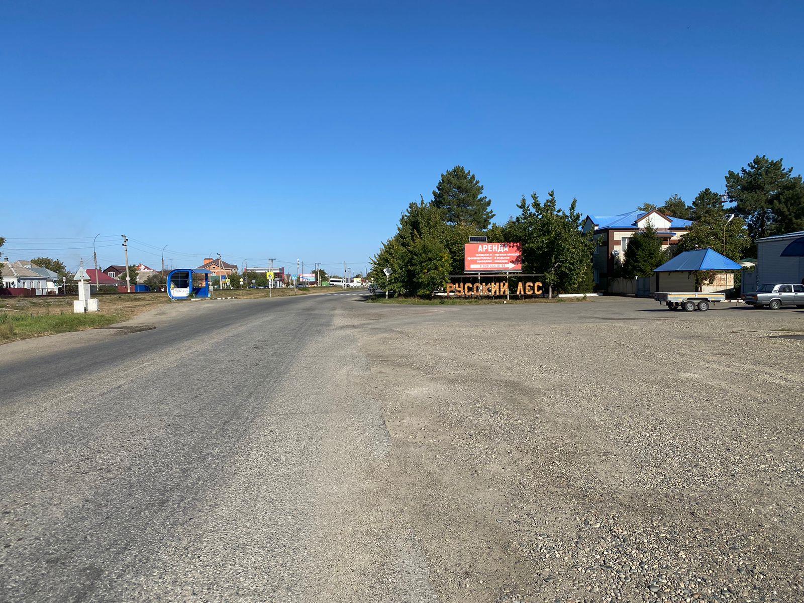 Фото №1: Коммерция 2200 м² - Лабинск, ул. Революционная