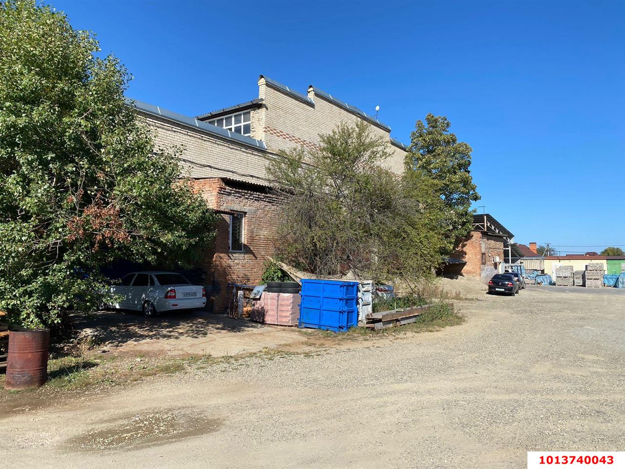 Фото №7: Отдельное здание 2200 м² - Лабинск, ул. Революционная